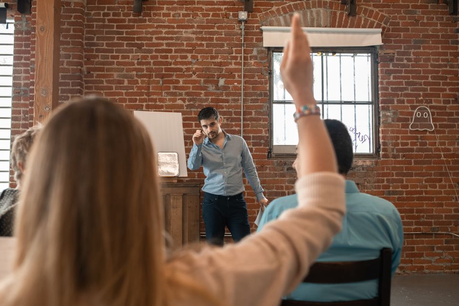 Cara Melatih Kemampuan Public Speaking Sejak di Bangku Sekolah