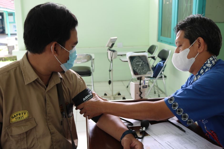 Mengenal Sistem JKN dan BPJS Kesehatan: Cara Kerja, Iuran, dan Tantangannya